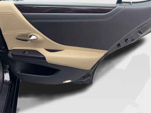 Used 2021 Lexus ES 250 w/ Premium Package image 42