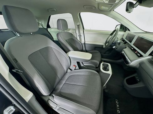 Used 2024 Hyundai Ioniq 5 SEL image 30