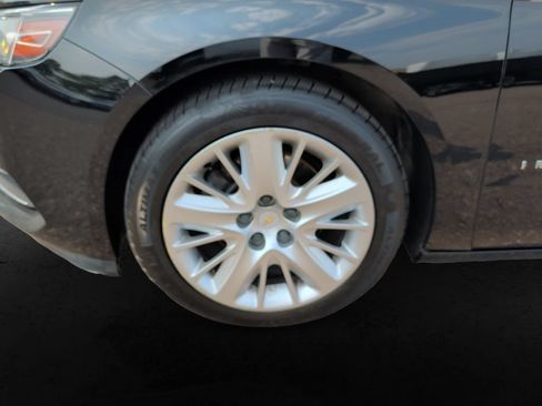 Used 2015 Chevrolet Impala LS w/ LS Convenience Package FWD image 12