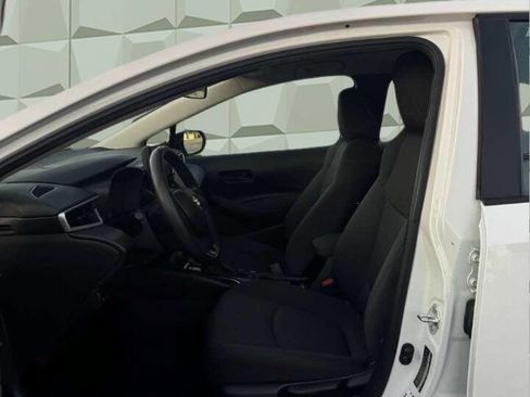 Used 2022 Toyota Corolla LE image 16