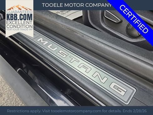 Used 2022 Ford Mustang Premium image 16