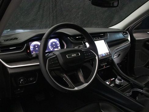 Used 2023 Jeep Grand Cherokee Limited w/ Trailer Tow Prep Group (B) image 24