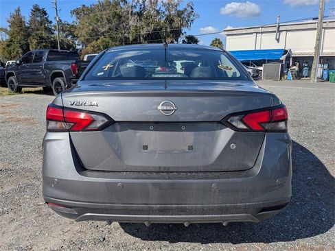 Used 2024 Nissan Versa S w/ S Plus Package image 4