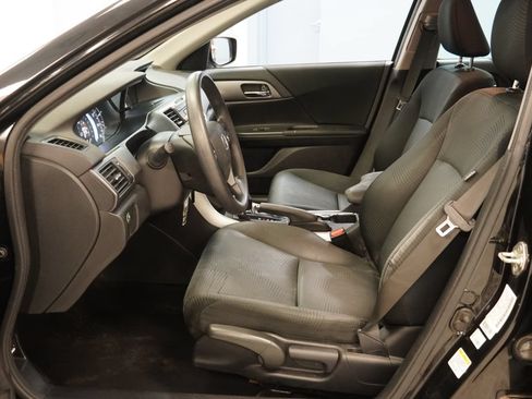 Used 2014 Honda Accord LX image 4