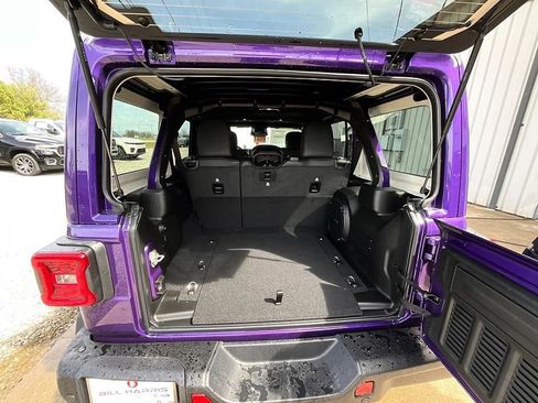 New 2026 Jeep Wrangler Unlimited Rubicon AWD/4WD image 7