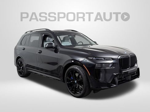 Used 2024 BMW X7 xDrive40i w/ M Sport Package AWD/4WD image 8