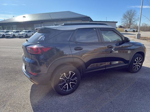 Used 2024 Chevrolet TrailBlazer ACTIV w/ Driver Confidence Package image 4