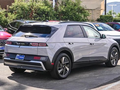 Certified 2025 Hyundai Ioniq 5 SEL image 4