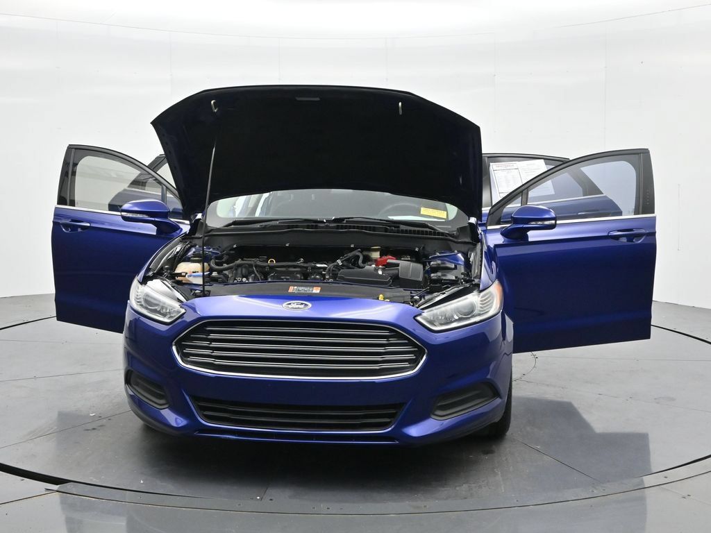 Used 2016 Ford Fusion SE FWD image 40