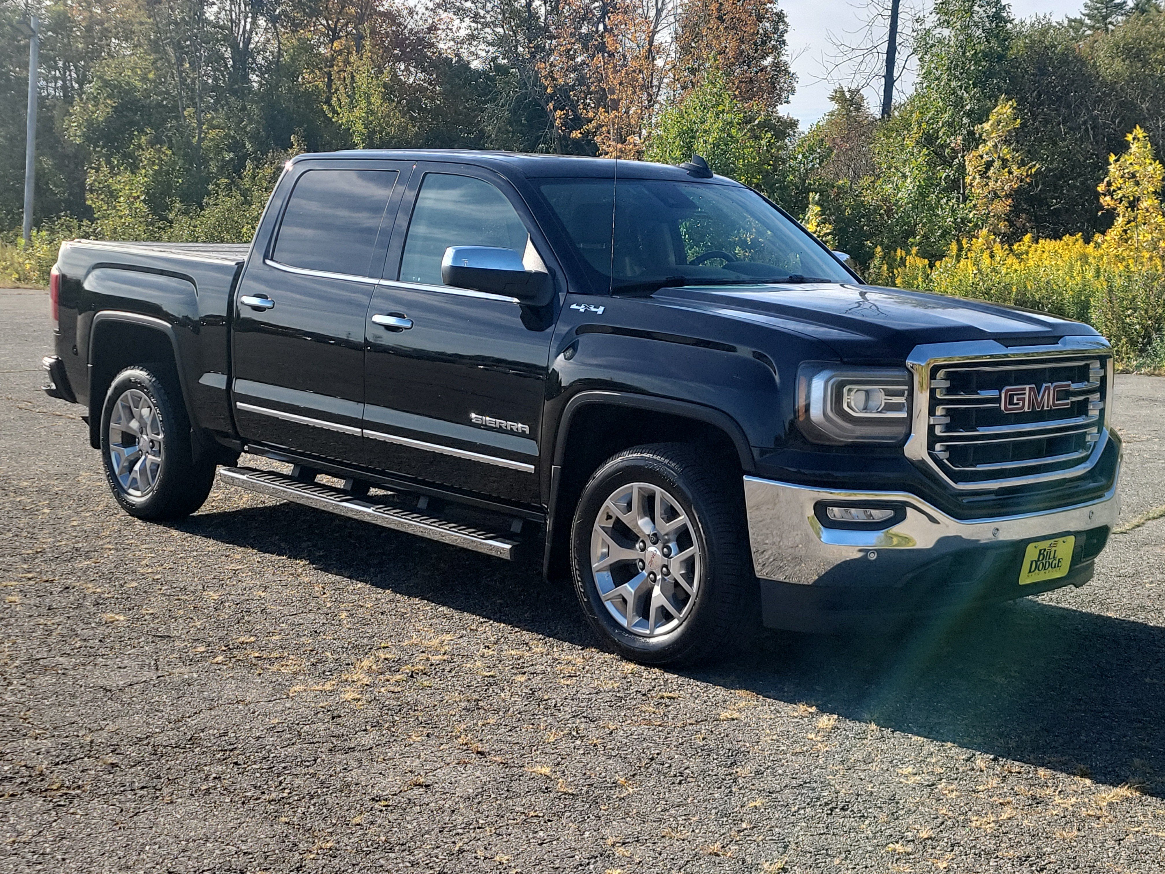 Used 2018 GMC Sierra 1500 SLT AWD/4WD image 3