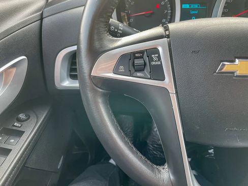 Used 2017 Chevrolet Equinox LT w/ Convenience Package image 14