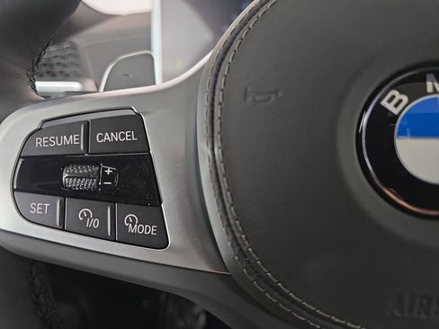 New 2026 BMW X5 xDrive40i w/ M Sport Package AWD/4WD image 17