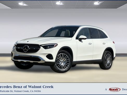 Used 2026 Mercedes-Benz GLC 300 4MATIC image 1