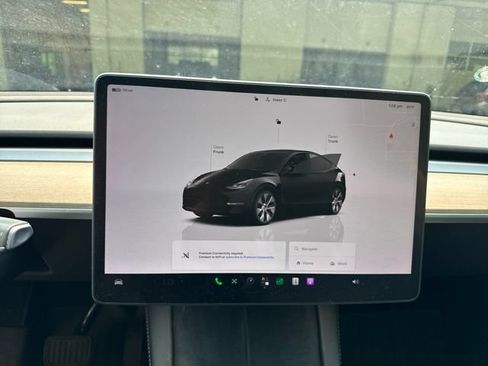 Used 2023 Tesla Model Y Long Range AWD/4WD image 19