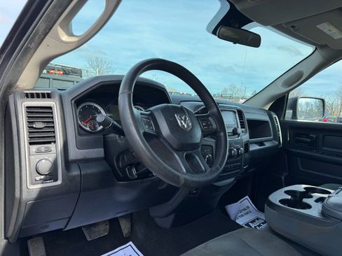 Used 2016 RAM 1500 ST w/ SXT Appearance Group image 14