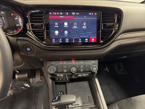 Used 2022 Dodge Durango R/T w/ Blacktop Package image 16