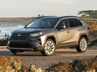 Used 2021 Toyota RAV4 Limited w/ Carpet Mat Package (TMS)