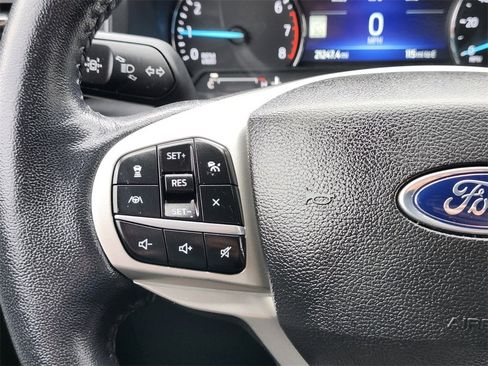 Certified 2022 Ford Explorer XLT w/ Equipment Group 202A image 29