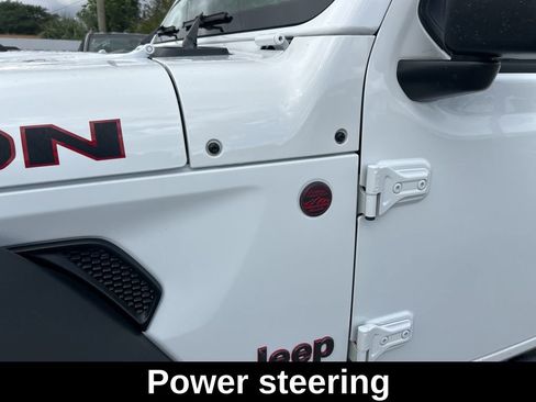 Used 2024 Jeep Wrangler Unlimited Rubicon image 19