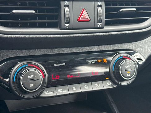 Used 2023 Kia Forte GT-Line image 15