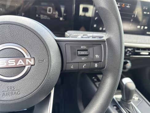 Used 2026 Nissan Kicks SV FWD image 22