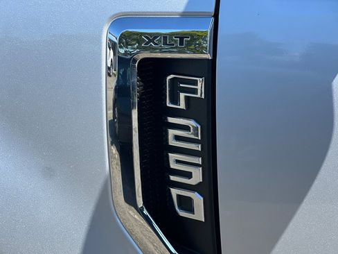 Used 2019 Ford F250 XLT AWD/4WD image 24
