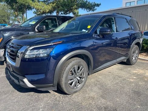 Certified 2024 Nissan Pathfinder SV AWD/4WD image 4