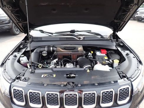 Certified 2023 Jeep Compass Limited AWD/4WD image 12