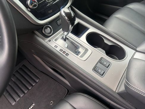 Used 2023 Nissan Murano SV image 11