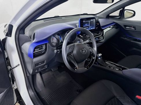 Certified 2022 Toyota C-HR XLE FWD image 9