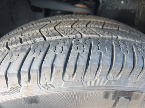 Used 2020 Toyota Sequoia Platinum AWD/4WD image 11