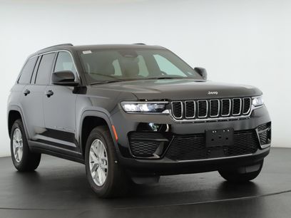 New 2025 Jeep Grand Cherokee Laredo X