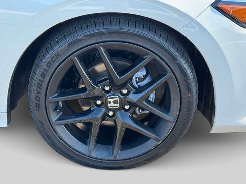 Used 2024 Honda Civic Sport image 9