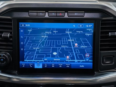 Certified 2022 Ford F150 Lariat w/ Equipment Group 502A High image 26