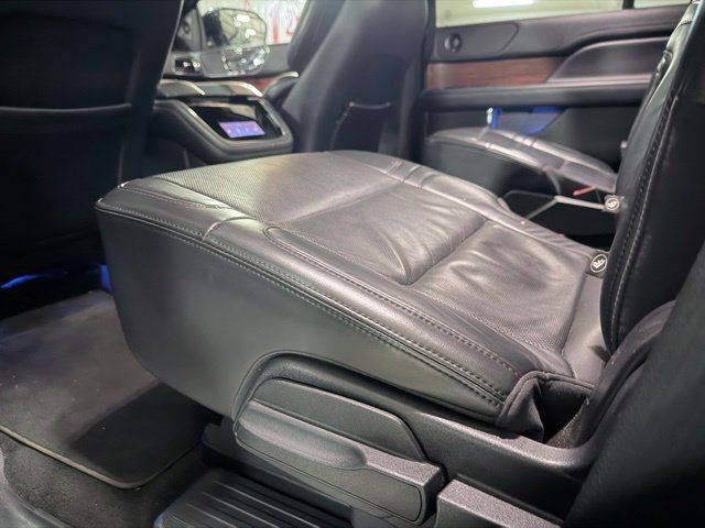 Used 2022 Lincoln Navigator Reserve AWD/4WD image 17