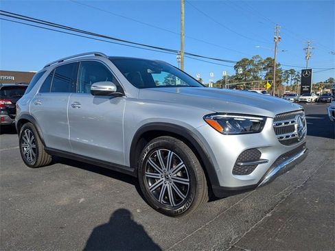 Used 2025 Mercedes-Benz GLE 350 4MATIC image 2