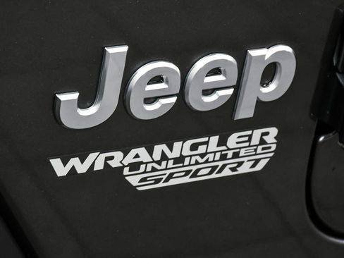 Used 2019 Jeep Wrangler Unlimited Sport S image 70