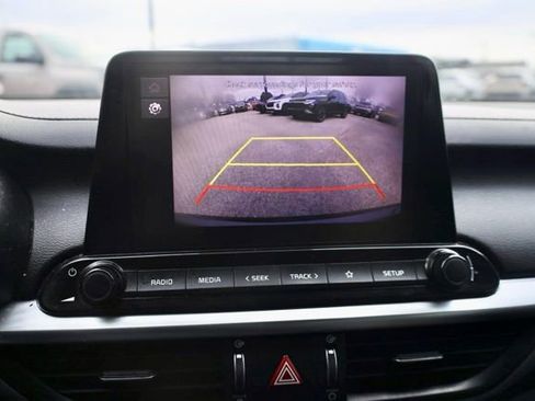 Used 2023 Kia Forte LXS FWD image 6