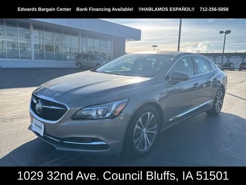 Used 2017 Buick LaCrosse Essence w/ Sights and Sounds Package image 4