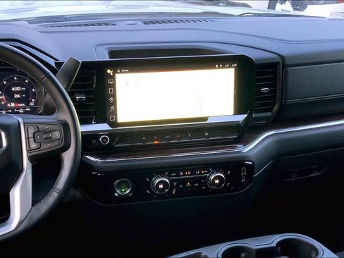 Used 2023 GMC Sierra 1500 SLE image 7