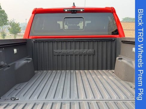 Used 2024 Toyota Tacoma TRD Sport w/ TRD Sport Premium Package AWD/4WD image 9