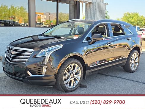 Used 2017 Cadillac XT5 Luxury w/ Driver Awareness Package image 3