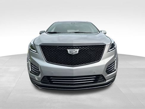 New 2026 Cadillac XT5 Luxury w/ LPO, ONYX Package FWD image 8