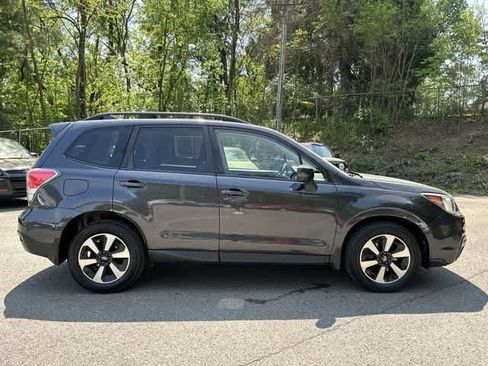 Used 2017 Subaru Forester 2.5i Premium w/ All-Weather Package AWD/4WD image 3