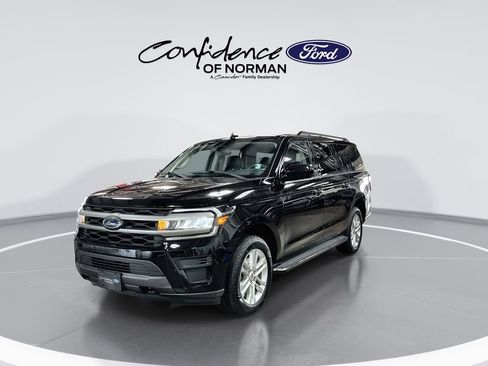 Used 2022 Ford Expedition Max XLT AWD/4WD image 3