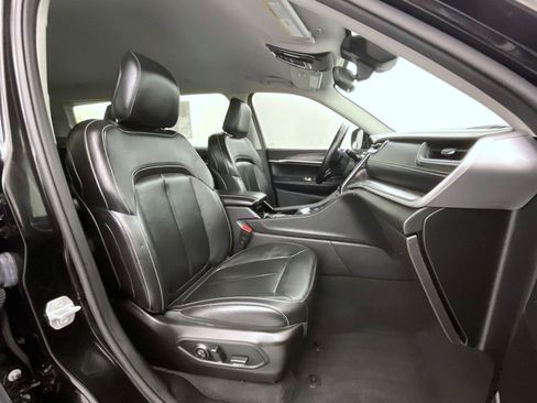 Certified 2022 Jeep Grand Cherokee L Limited image 15