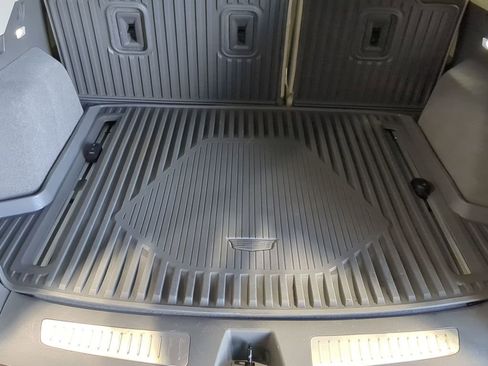 Used 2023 Cadillac XT5 Premium Luxury w/ LPO, Floor Liner Package AWD/4WD image 33