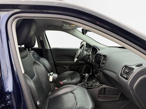 Used 2018 Jeep Compass Limited image 26