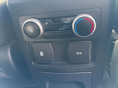 Used 2023 Ford Explorer XLT w/ Equipment Group 202A image 38