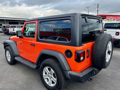 Used 2018 Jeep Wrangler Sport image 7